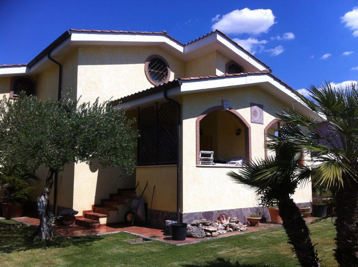 Paoline'S Suite In Villa Fiumicino Luaran gambar