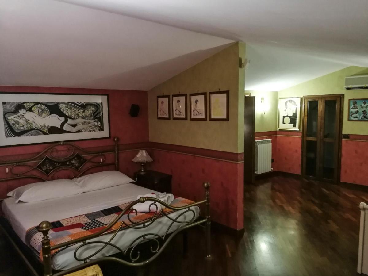 Paoline'S Suite In Villa Fiumicino Luaran gambar